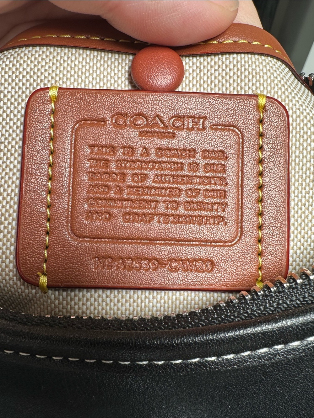 Coach Black Leather Shoulder Bag With Detachable leather and chain Straps - Picture 16 of 16